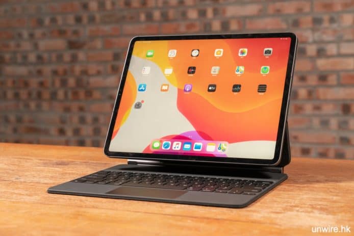 【開箱】iPad Pro 2020 專用精妙鍵盤 Magic Keyboard  按鍵手感及鍵距評測
