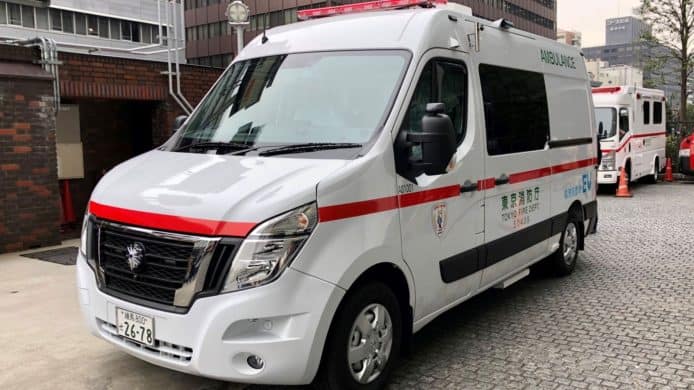 東京引進電動救護車   選用日產 NV400 客貨車改裝