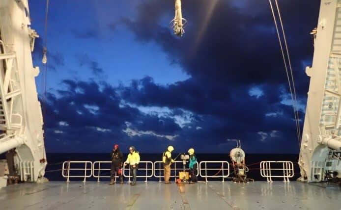 EcoCTD 海洋生物探測器　發射脈衝 + 搜索範圍更廣
