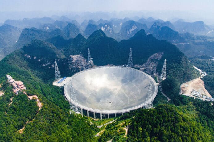 中國天眼 500 米巨型望遠鏡 　9 月開始搜索外星人