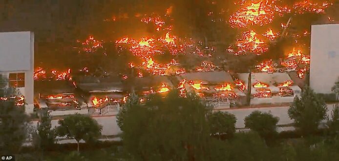 加州 Amazon 物流中心火災全毀　與近期示威活動無關