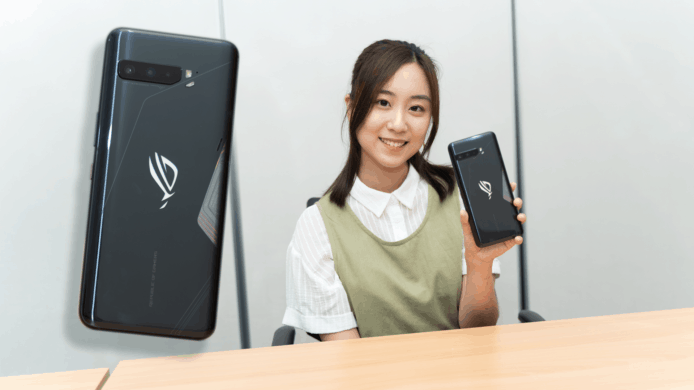 【unwire TV】【實試】華碩電競手機 ROG Phone 3 實試 超音波觸控鍵 + 144Hz 熒幕