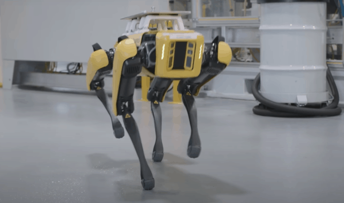 Ford僱用Boston Dynamics機械狗  可爬高爬低完成工作