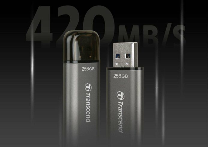 Transcend USB JetFlash 920　鋁殼設計 + 讀取 420 MB/s