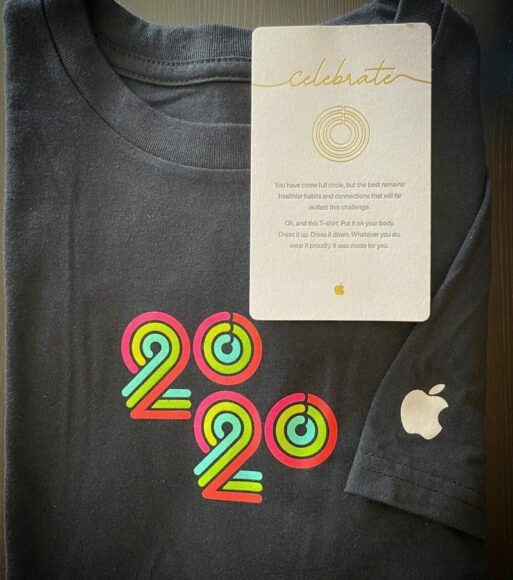 Apple 員工完成健康挑戰獲贈禮品　限定版 T 恤和賀卡套裝