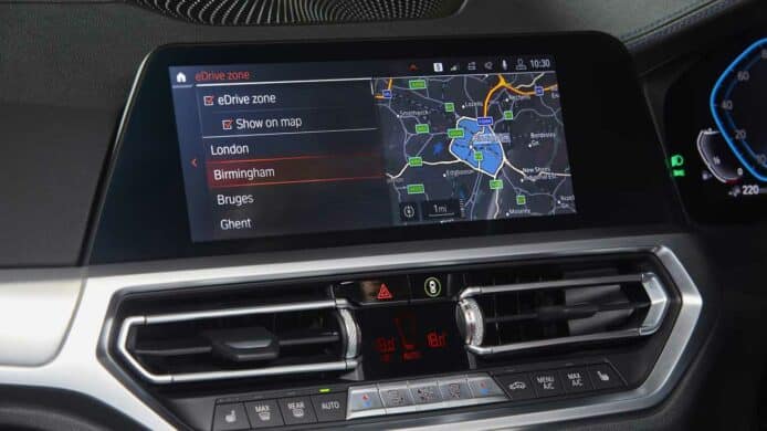 BMW eDrive Zones 英國亮相　混能車駛過自動切換電動模式