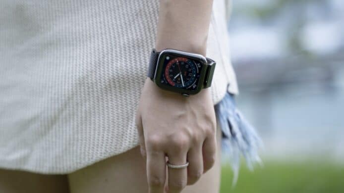 【評測】Apple Watch 6 功能 手感 屏幕開箱測試