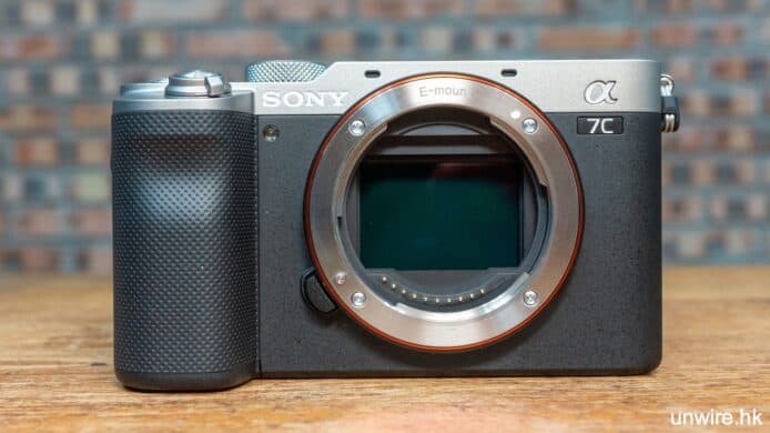 【報價】Sony A7C 全片幅入門相機人像實試   機身超輕巧 + 全片幅散景正