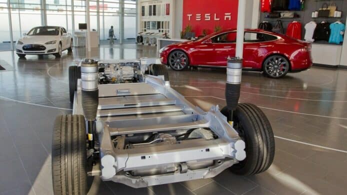 Tesla 電池技術研究   已達 350 萬公里壽命   充電 15,000 次效能維持