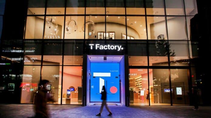 韓國 24 小時營業無人店   銷售 Apple、Microsoft、Samsung 科技產品