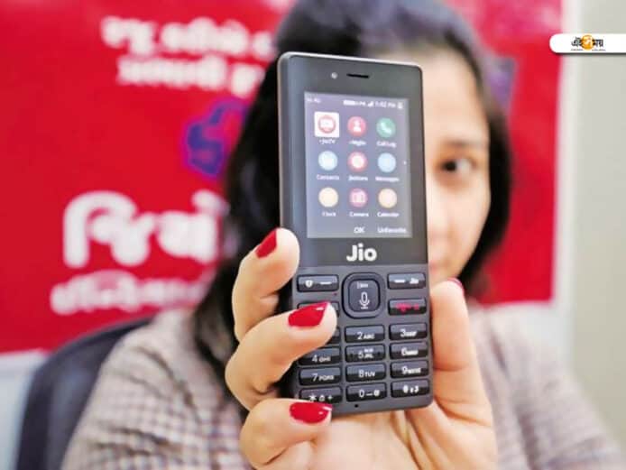 印度 5G 手機只售 $530  生產商：價格還可以更低