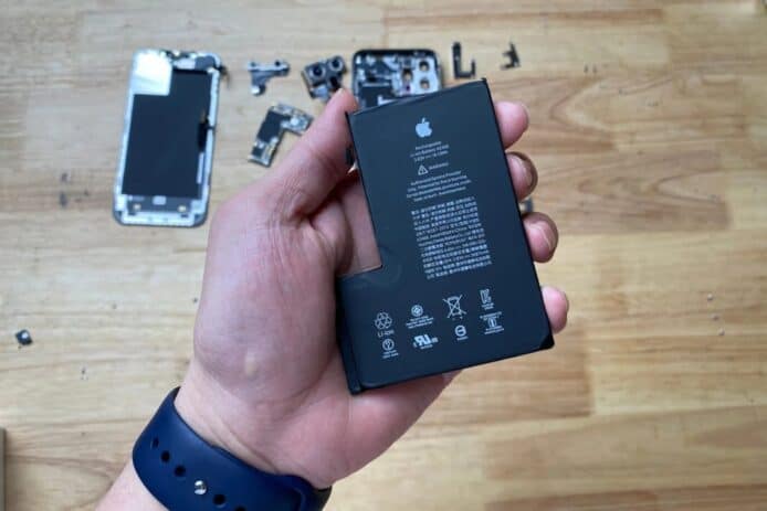 iPhone 12 Pro Max   電池容量較上代少 280mAh