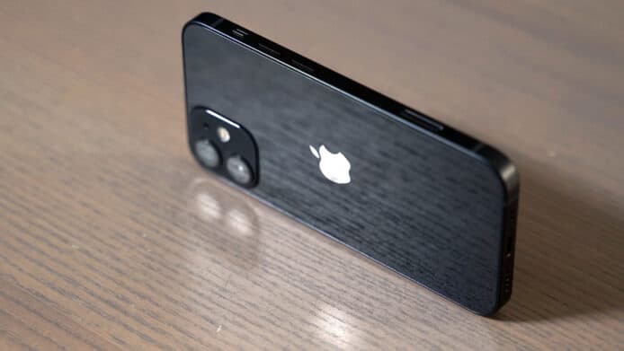 【開箱】iPhone 12 mini   屏幕  相機  電量 效能評測