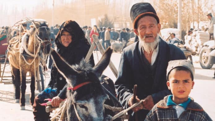 阿里巴巴被指提供維吾爾監控服務　人臉辨識針對種族發出警報