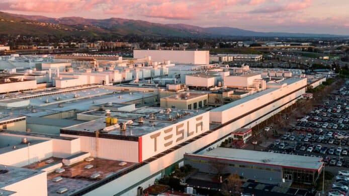 Tesla 重開加州廠房後有員工染疫　8 個月約 450 人確診