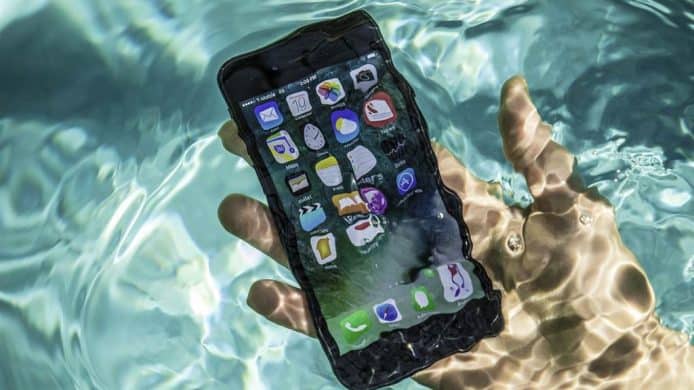 Apple被指誇大iPhone防水功能  美國集體訴訟正式展開