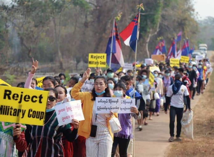 緬甸軍政府無限期禁用流動網絡　只剩下固網及衛星通訊可用