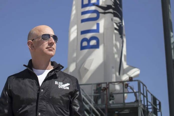 Amazon CEO 貝索斯下月初離職   兩週後將參加太空旅行