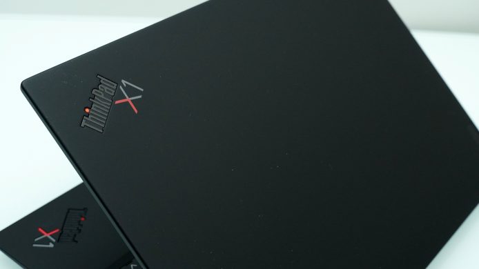 【評測】Lenovo ThinkPad X1 Carbon Gen 9    開箱測試 外形 屏幕 鍵盤 效能