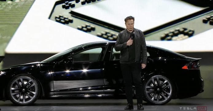 新型 Model S 可玩 Cyberpunk 2077　Elon Musk：效能有 PS5 級數