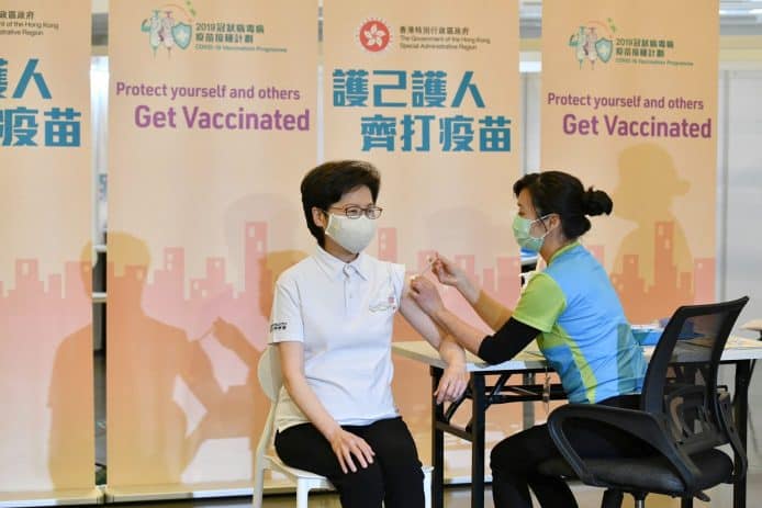 香港準備與中國互認疫苗接種紀錄平台　林偉喬：可於中港兩地通關時推出