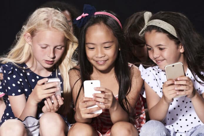 備受關注團體政客批評   Facebook 煞停 Instagram Kids 項目