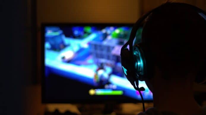 遊戲平台違規向未成年人提供服務    涉事遊戲商被罰 12 萬港元