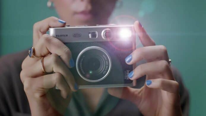 兩用即影即有相機   Fujifilm Instax mini Evo 發表