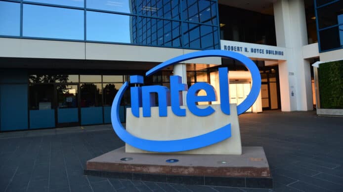 Intel 懲罰未打針員工   將強制要求放無薪假