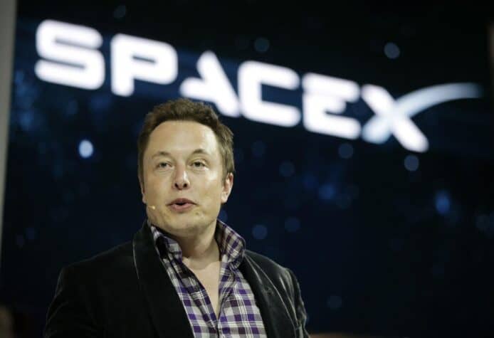 二氧化碳轉化為火箭燃料    Elon Musk：SpaceX 推展大氣除碳計劃