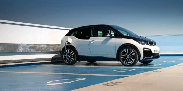 純電驅動 BMW i3 今夏停產   9 年共生產 25 萬部
