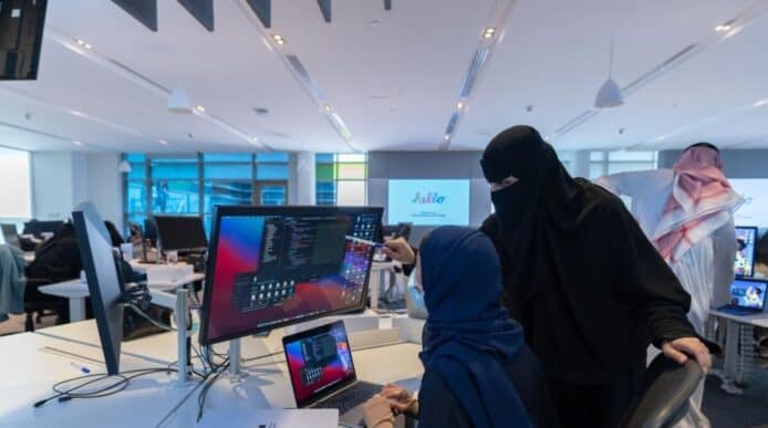 Apple 中東設立開發者學院   預計每年助 600 沙特女生成程式員