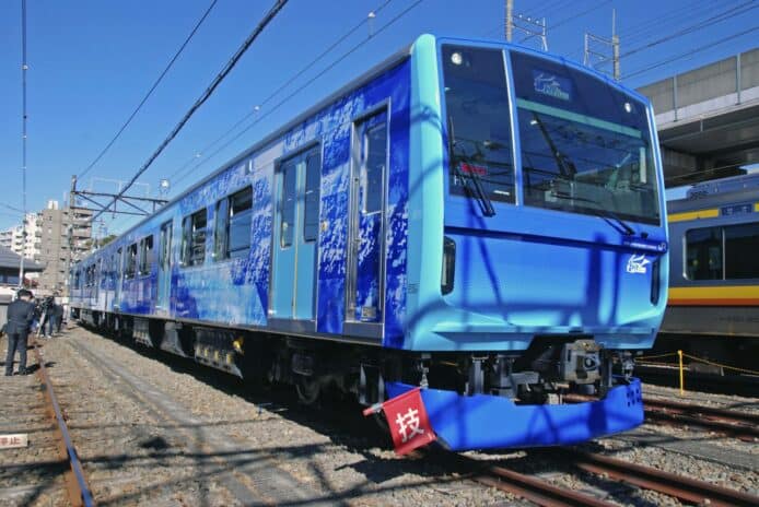 日本首輛氫燃料電池列車面世 JR 東日本即將啟動行駛測試