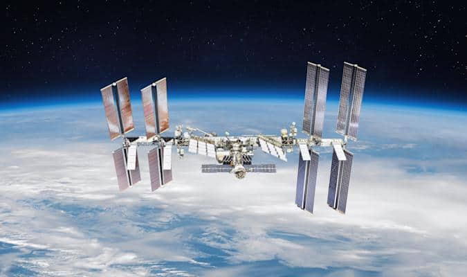 俄：聯合號會把他們帶回地球     美國太空人遺棄國際太空站傳聞