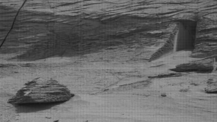 最新火星照片驚現外星人基地？　JPL：只是石頭裂縫
