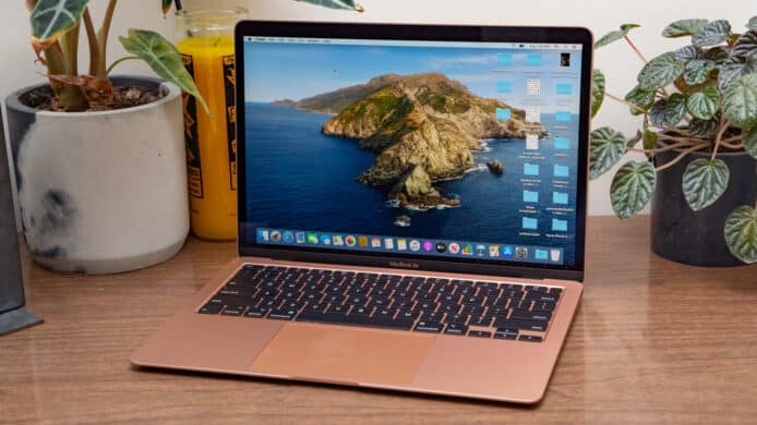 彭博：Apple 繼續有新電腦出   全新 15 吋 MacBook Air + 12 吋 MacBook 再次登場