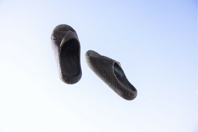 ASICS 推出 3D 印刷拖鞋     專為修復肌肉疲勞而設