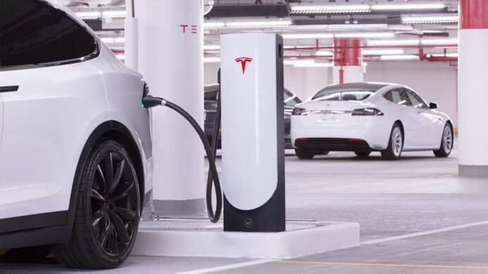 歐洲電力成本急漲   Tesla 調高充電費拉近燃油車距離
