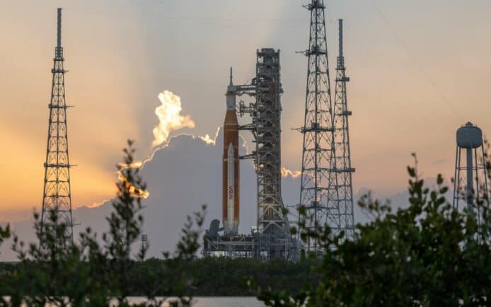 NASA 登月火箭再次延遲　液態氫洩漏問題未及修復