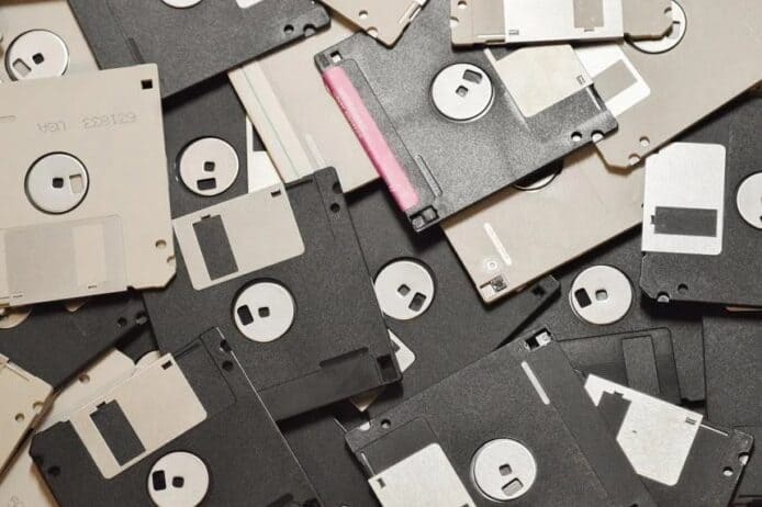 日本政府淘汰磁碟收表  太難買到兼運作成本高