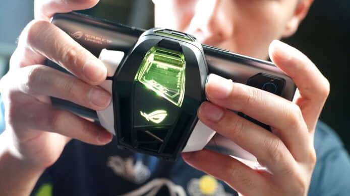 【評測】ROG Phone 6D Ultimate 　外形　手感　散熱表現　效能開箱評測
