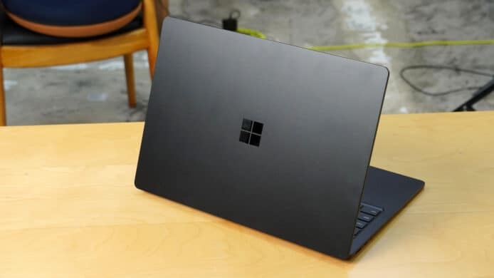 【評測】Microsoft Surface Laptop 5　外形　手感　屏幕　鍵盤　效能開箱評測