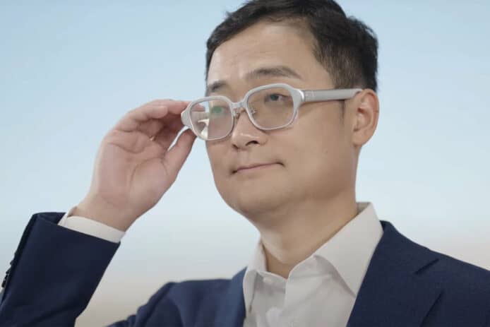 OPPO 新 AR 眼鏡設計再瘦身    支援視力矯正、打電話、即時翻譯