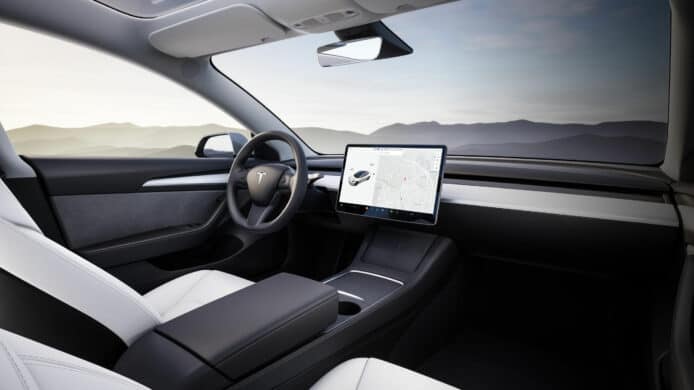 Tesla 被勒令免費升級自動駕駛硬件   2016 年之後買車的車主或將受惠
