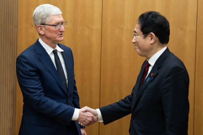 Tim Cook 與日本首相見面　商討於 iOS 內置 My Number 身份證功能