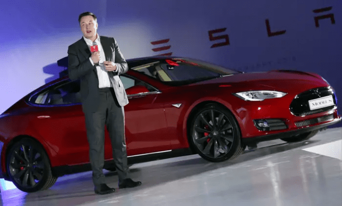 Elon Musk 兩年前一句話 KO 所有人   回應 Tesla 大減價後不滿車主