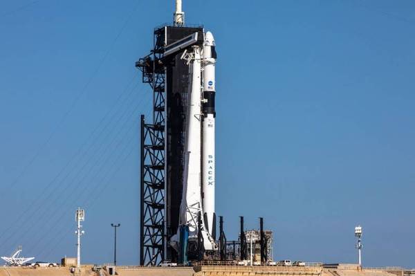 SpaceX 火箭發射前一刻剎停    太空人運上國際太空站行程受阻