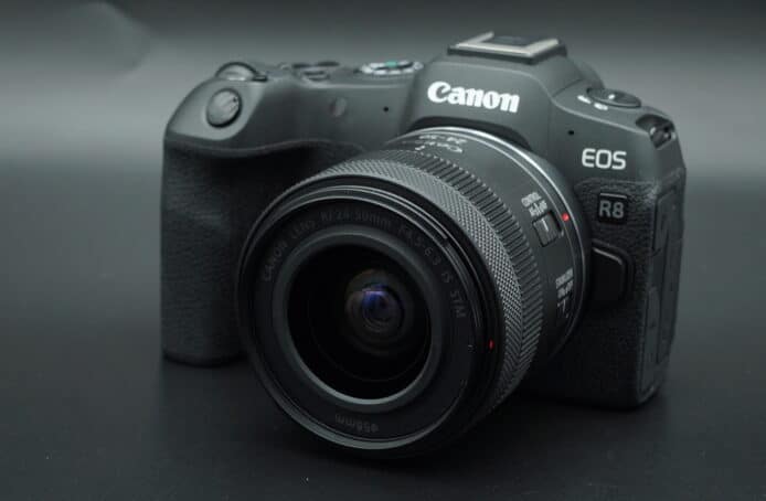 【評測】Canon EOS R8 全片幅細相機    人像、街拍試相 + 461g 機身搭載 AI 自動對焦體驗分享