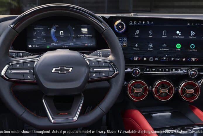 GM 逐步取消 CarPlay 和 Android Auto　轉用原生 Google 車載娛樂系統
