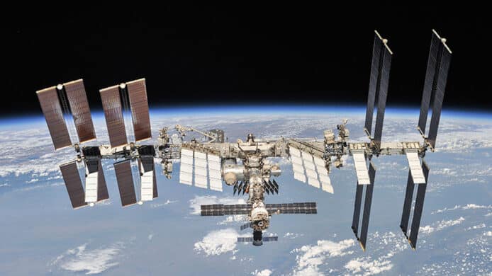 俄羅斯同意繼續支援國際太空站　合作計劃延長至 2028 年